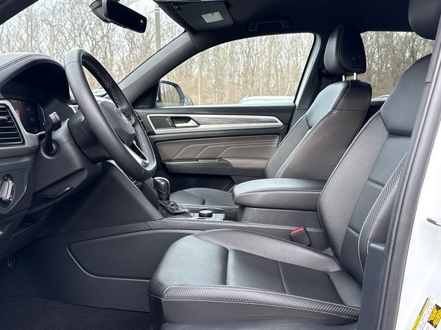 Used 2023 Volkswagen Atlas Cross Sport SE image 12