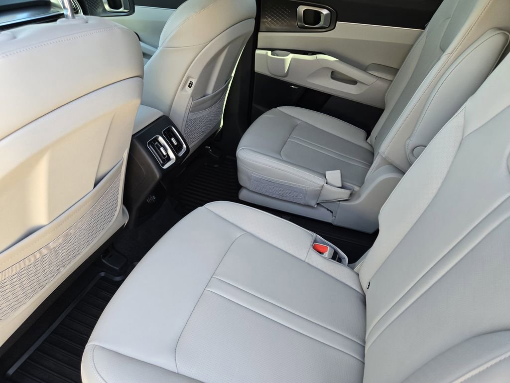 New 2026 Kia Sorento EX w/ EX Premium Package FWD image 22