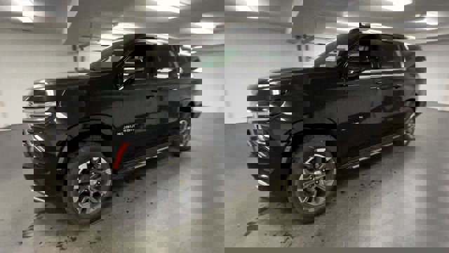 New 2026 Chevrolet Suburban LT w/ Comfort Package image 4