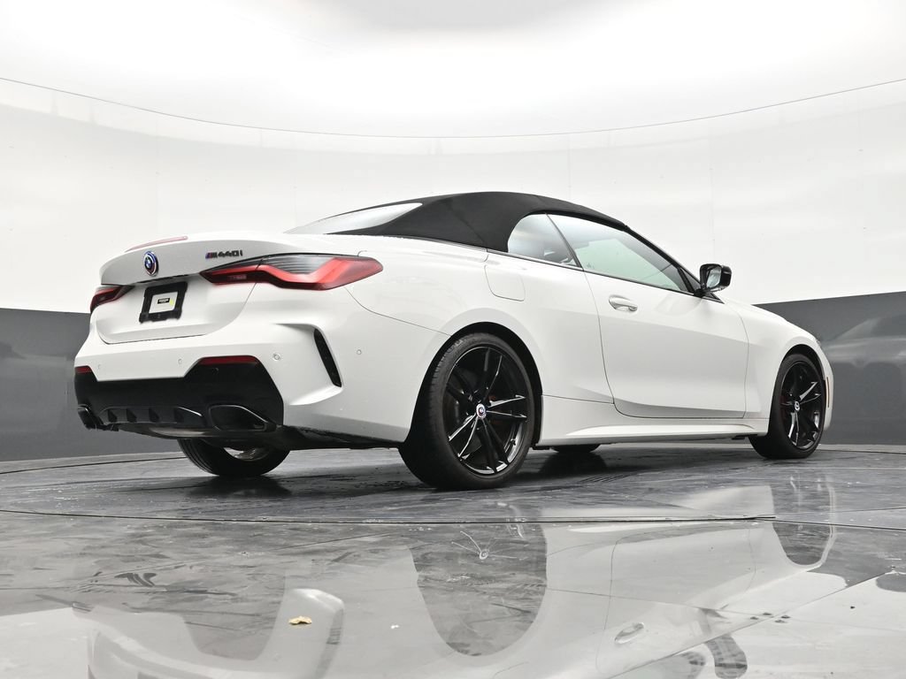 Used 2023 BMW M440i Convertible w/ Premium Package RWD image 24