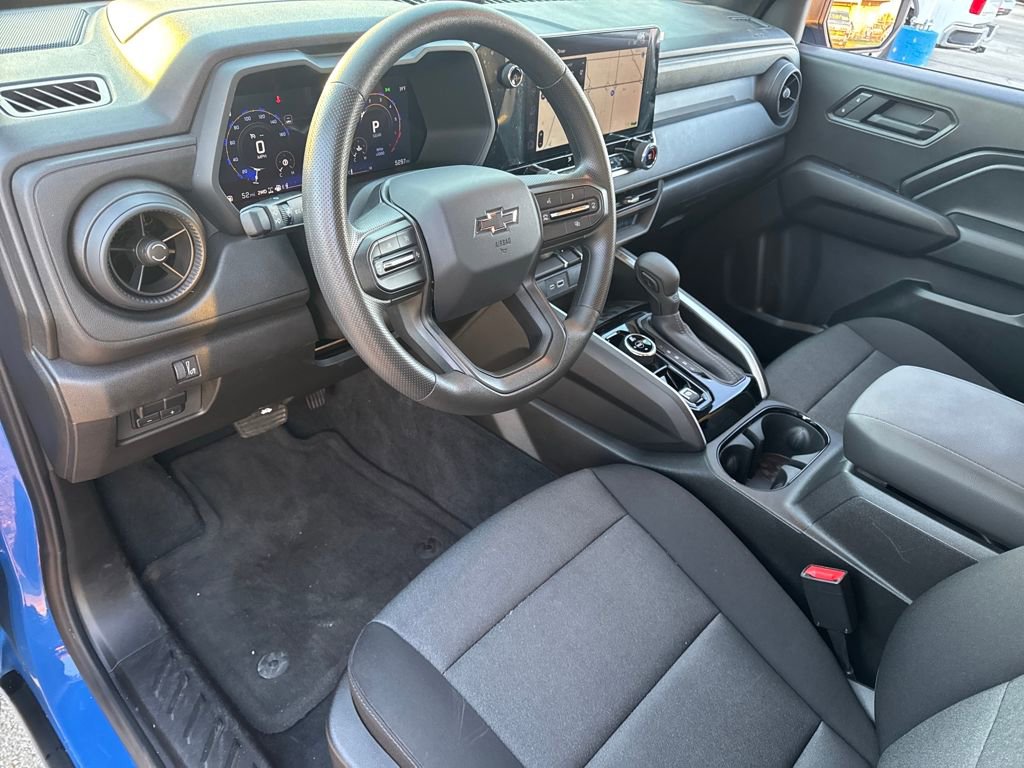 Used 2025 Chevrolet Colorado Trail Boss image 19