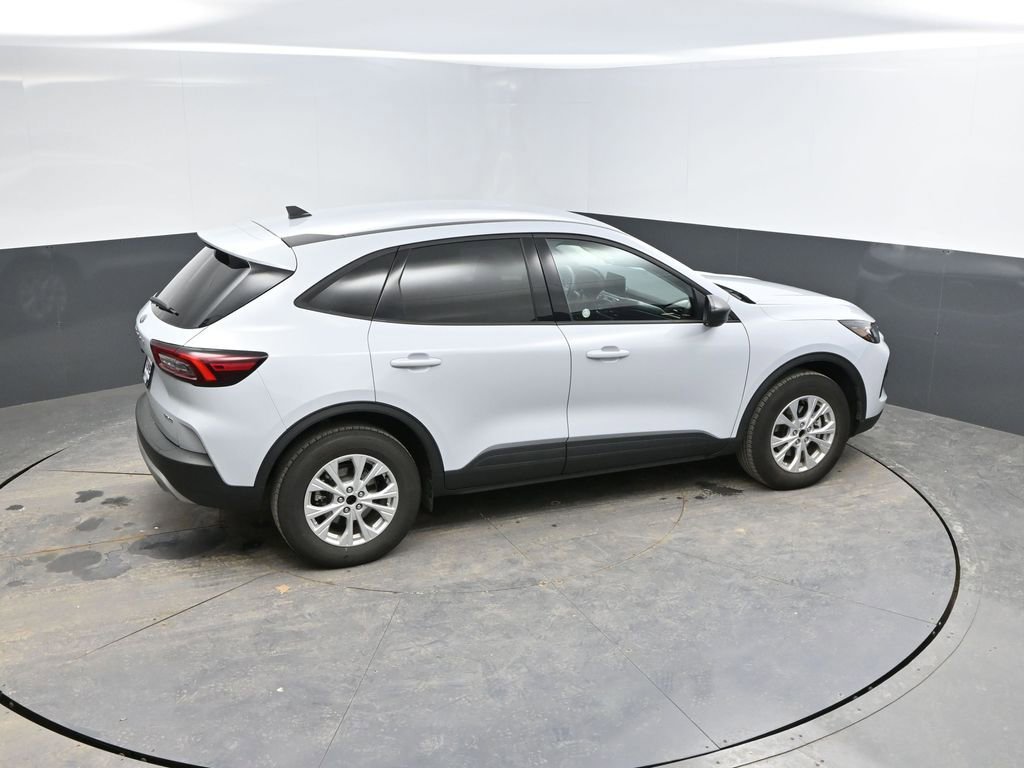 Used 2025 Ford Escape Active image 28