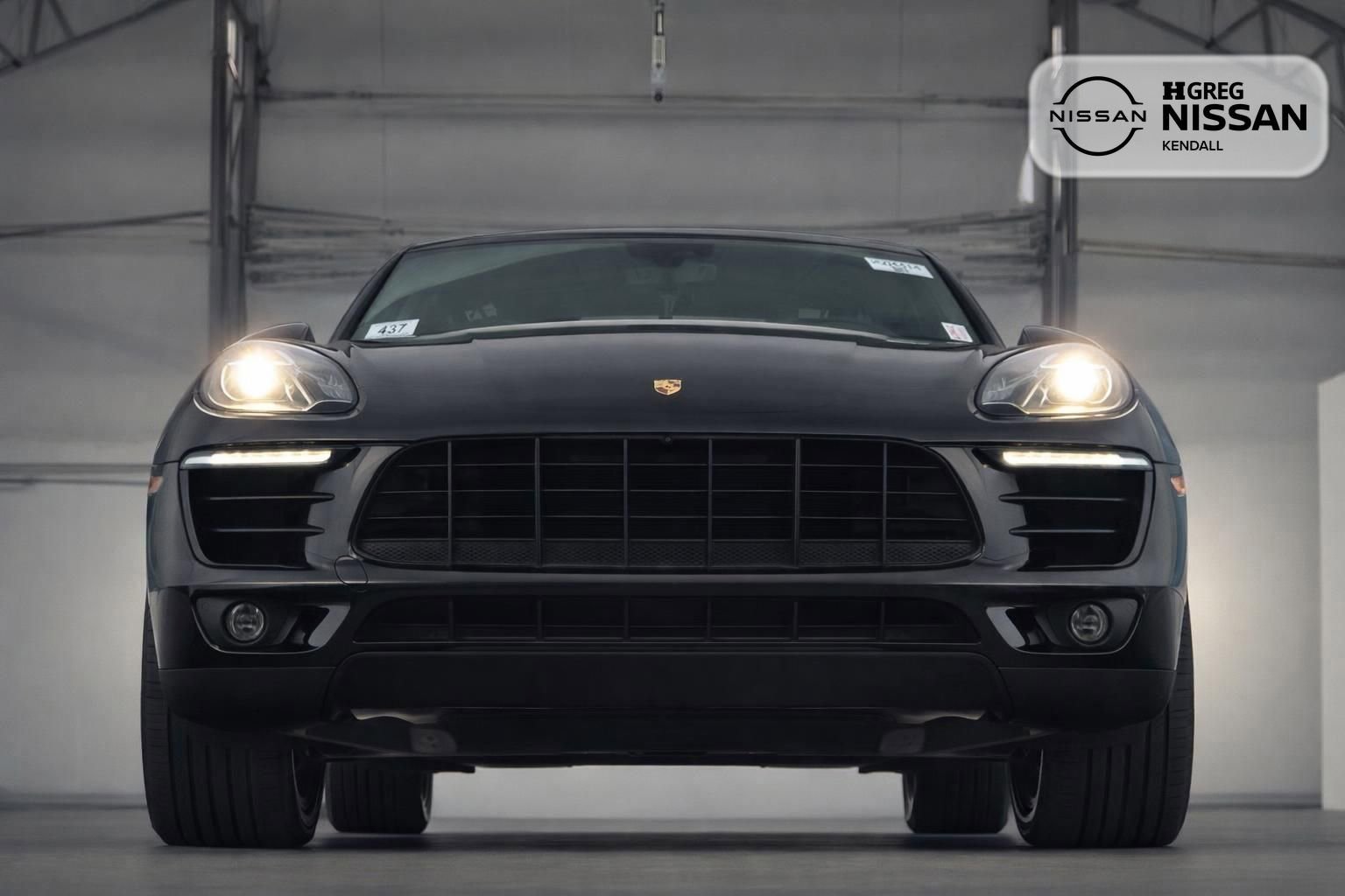 Used 2018 Porsche Macan AWD/4WD image 6