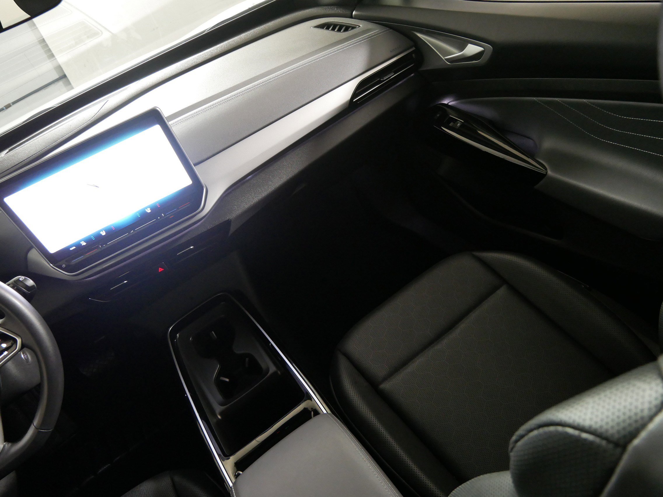 Used 2024 Volkswagen ID.4 Pro S image 11