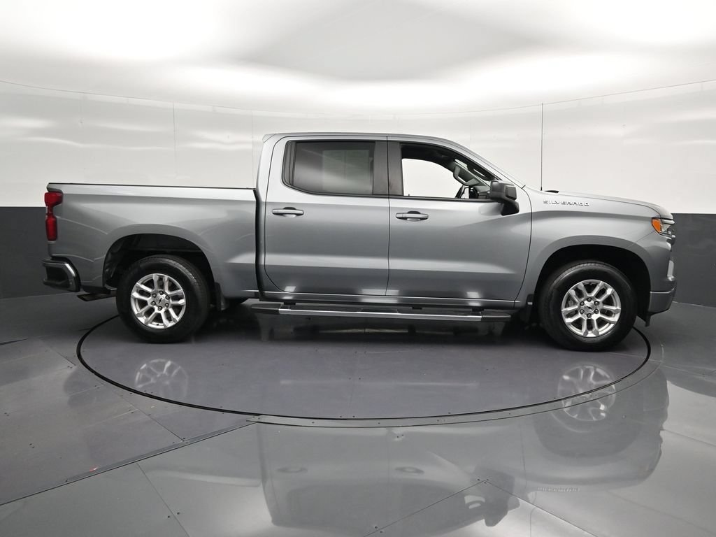Used 2024 Chevrolet Silverado 1500 RST RWD image 4