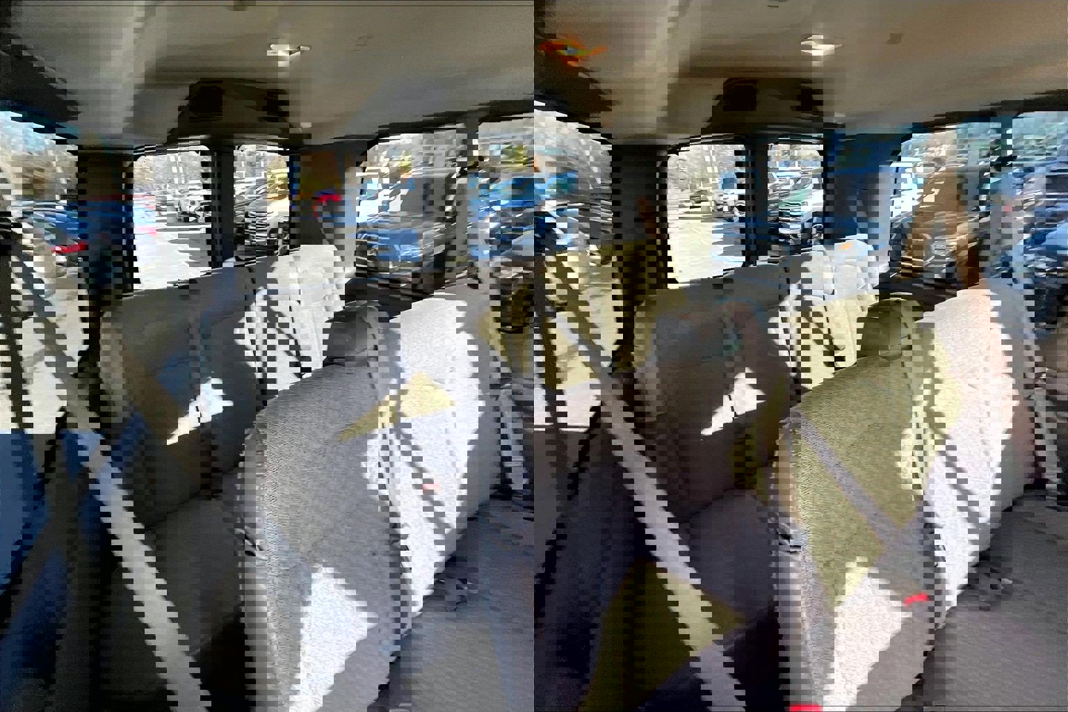 Used 2018 Chevrolet Express 2500 LT w/ LT Preferred Equipment Group image 27