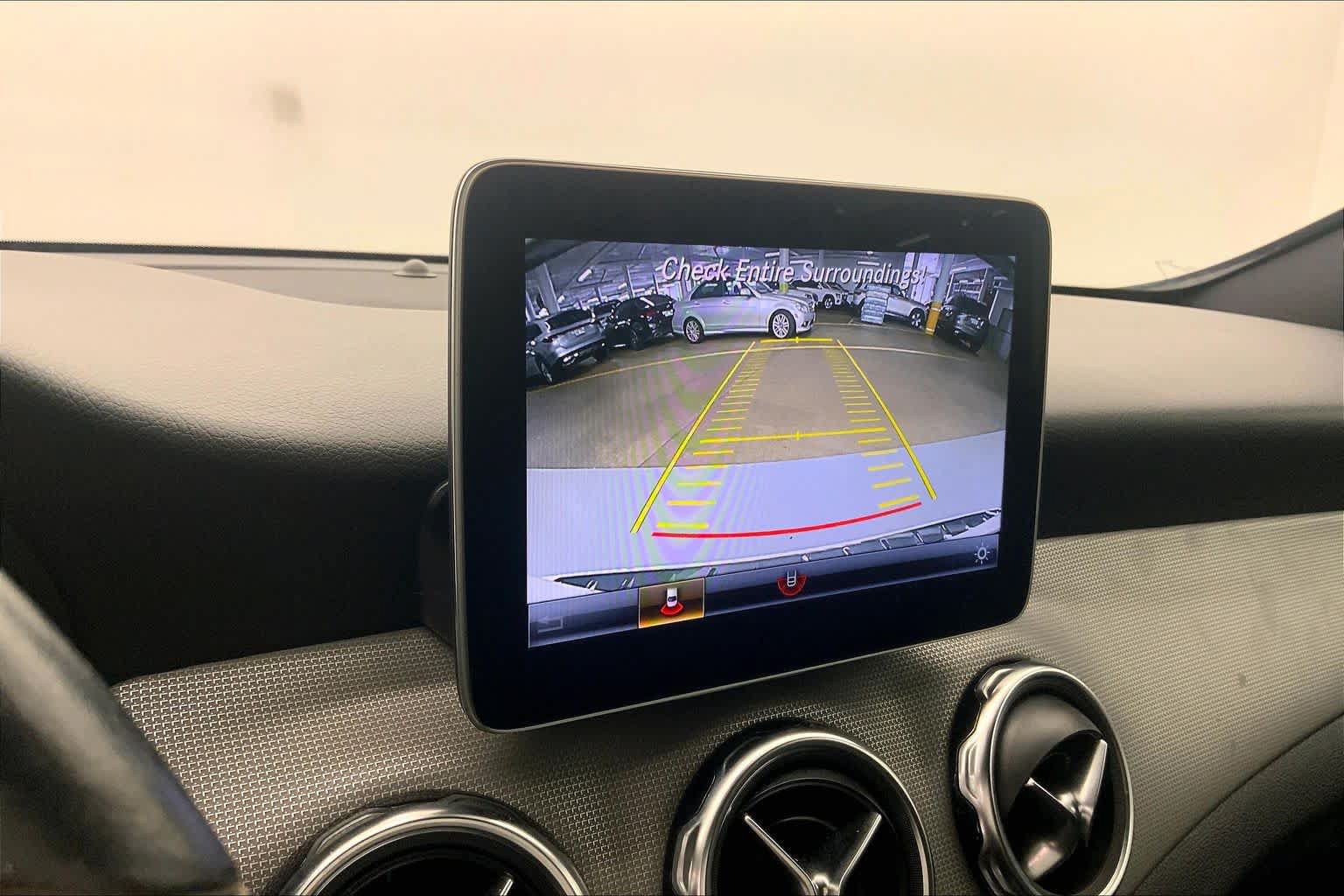 Used 2019 Mercedes-Benz GLA 250 4MATIC image 24