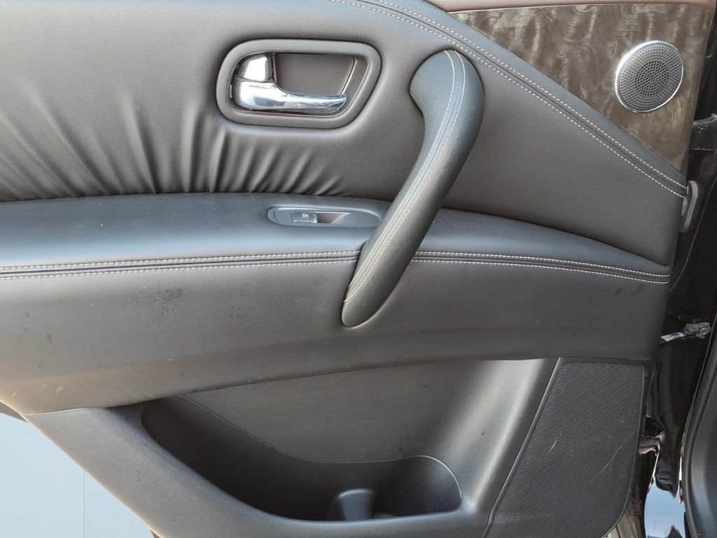 Used 2021 Nissan Armada Platinum w/ Captain's Chairs Package RWD image 10