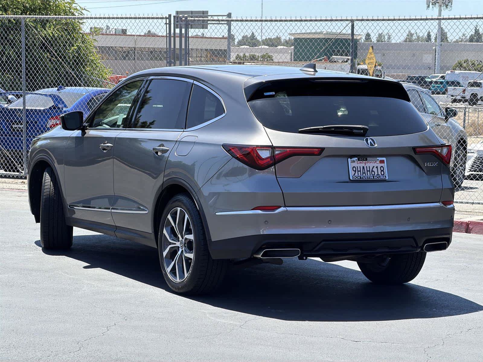Used 2023 Acura MDX FWD w/ Technology Package image 5