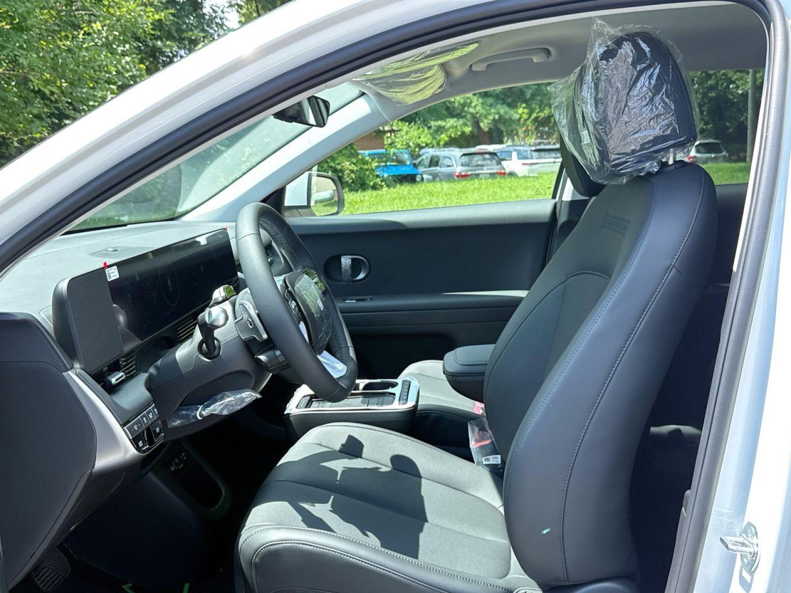 New 2025 Hyundai Ioniq 5 SEL image 13