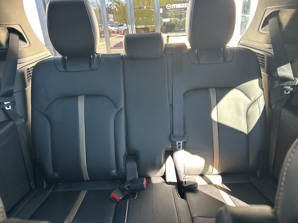 Certified 2025 MAZDA CX-90 3.3 Turbo w/ Premium Plus Pkg image 32