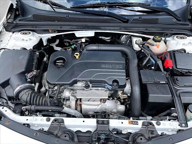 Used 2019 Chevrolet Malibu RS image 11