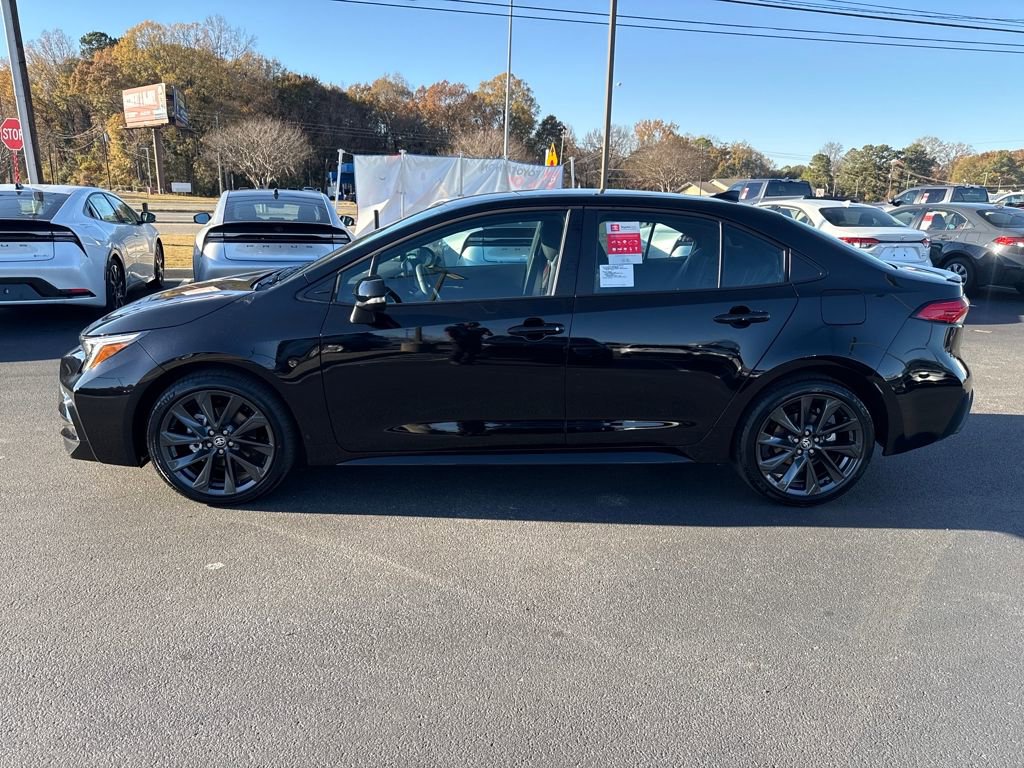 New 2026 Toyota Corolla SE image 2