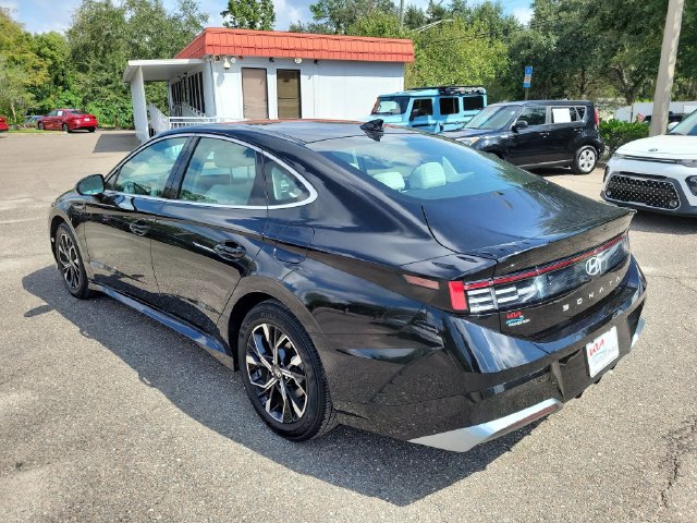 Used 2025 Hyundai Sonata SEL FWD image 3