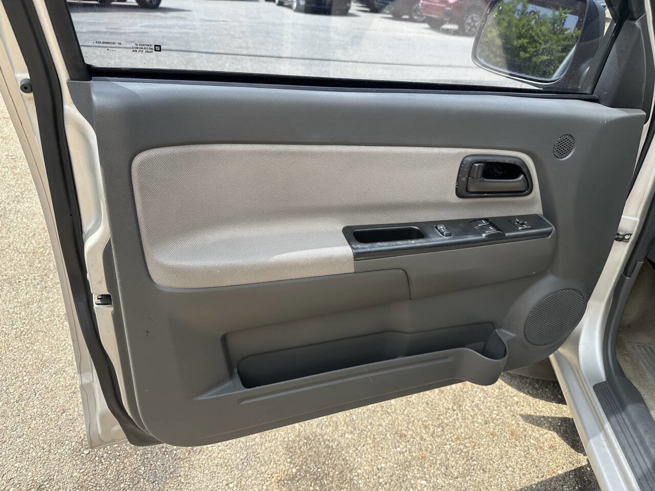 Used 2005 Chevrolet Colorado LS w/ Power Convenience Package image 16