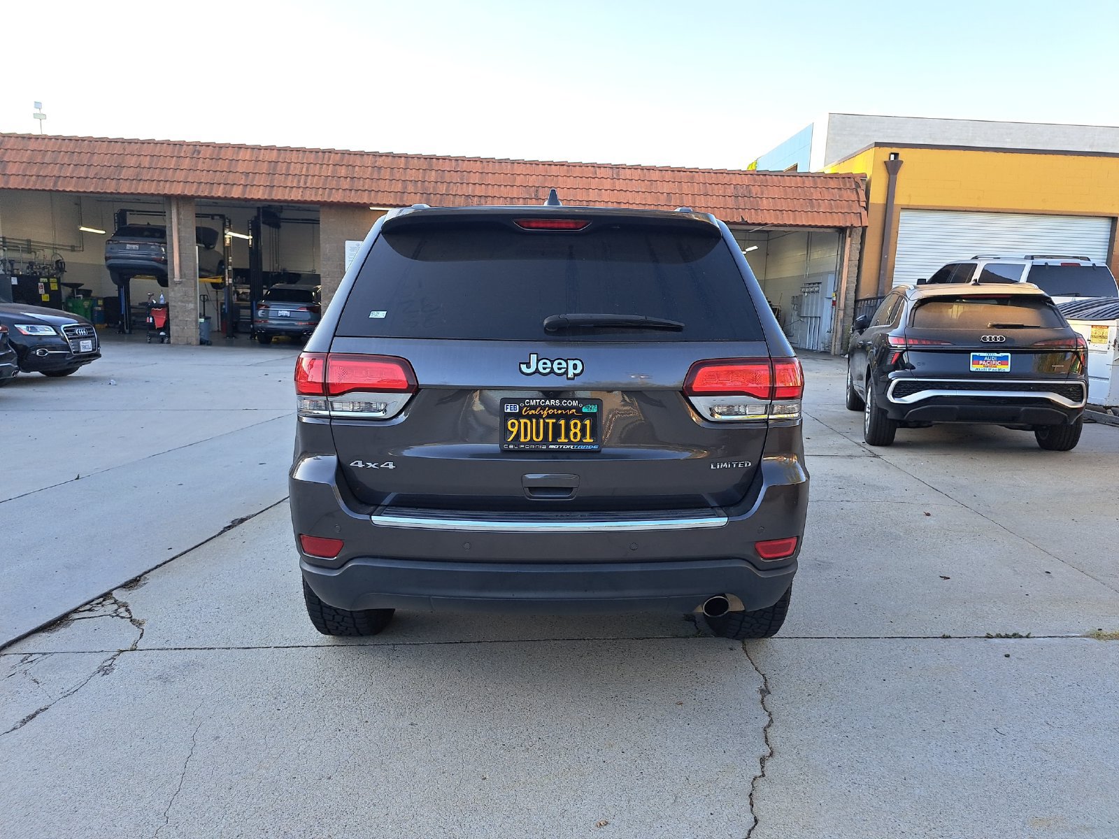 Used 2021 Jeep Grand Cherokee Limited AWD/4WD image 6