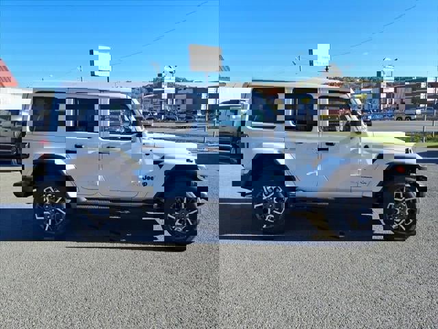 New 2026 Jeep Wrangler Unlimited Sahara image 29