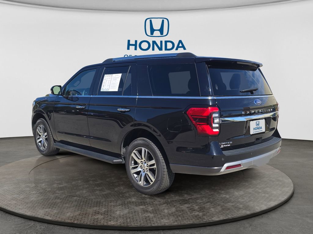Used 2024 Ford Expedition Limited image 3