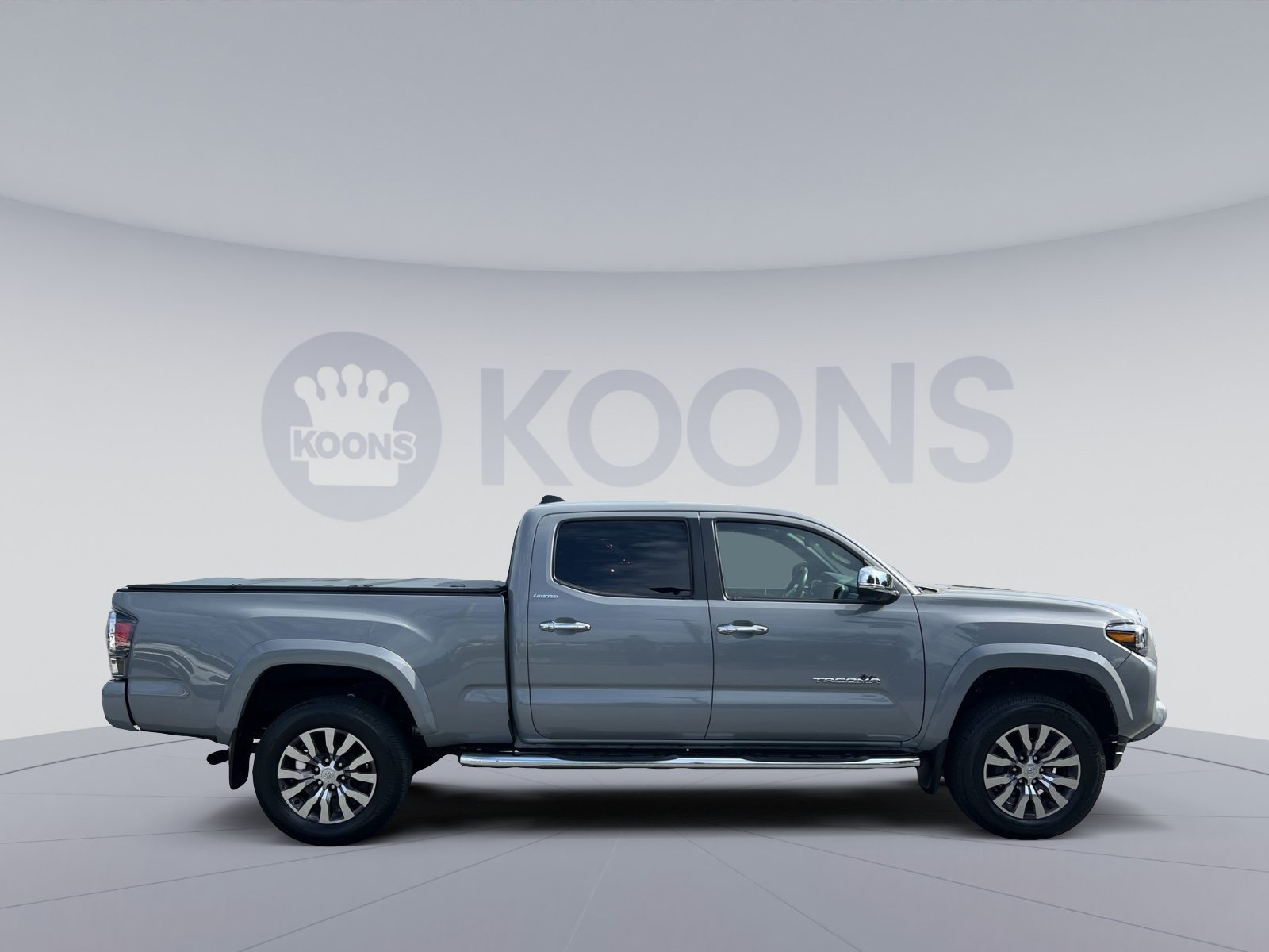 Used 2021 Toyota Tacoma Limited AWD/4WD image 8