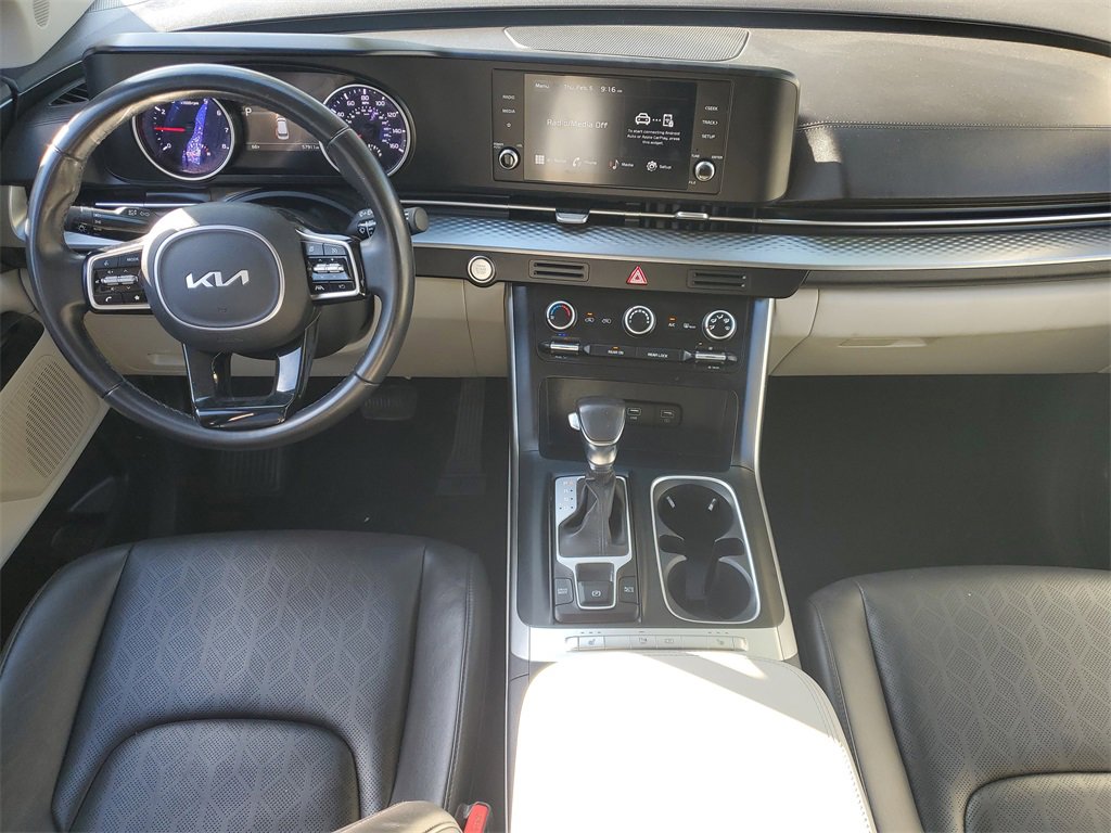 Certified 2023 Kia Carnival LX image 8