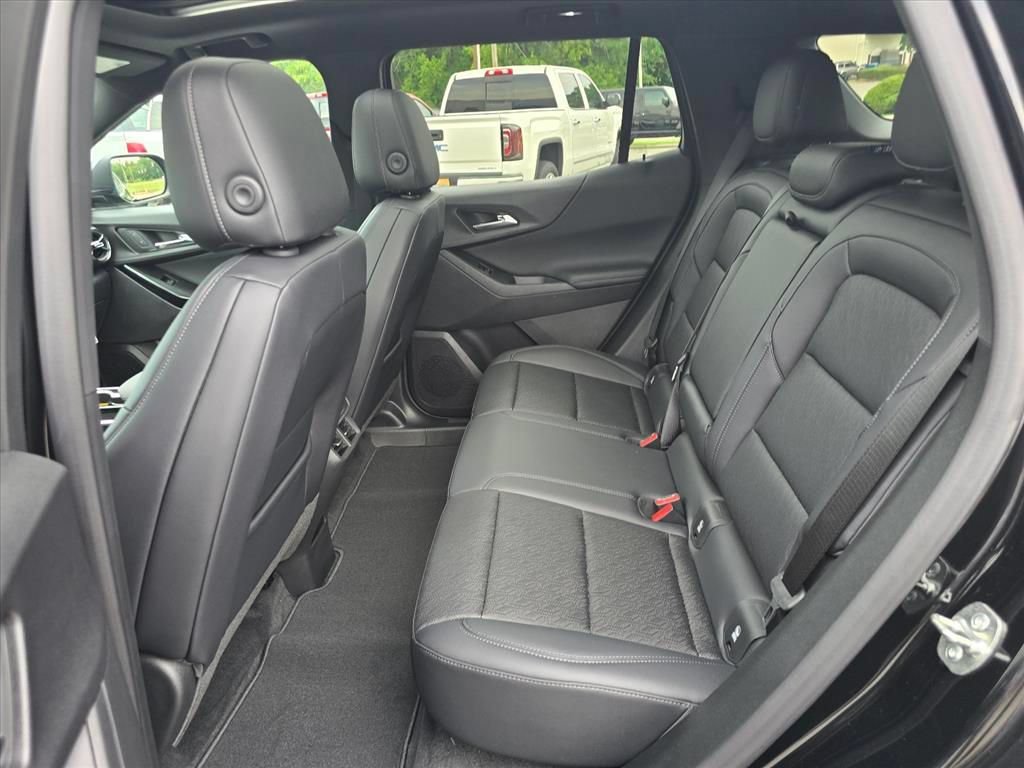 New 2026 Chevrolet Equinox LT w/ Convenience Package II AWD/4WD image 11