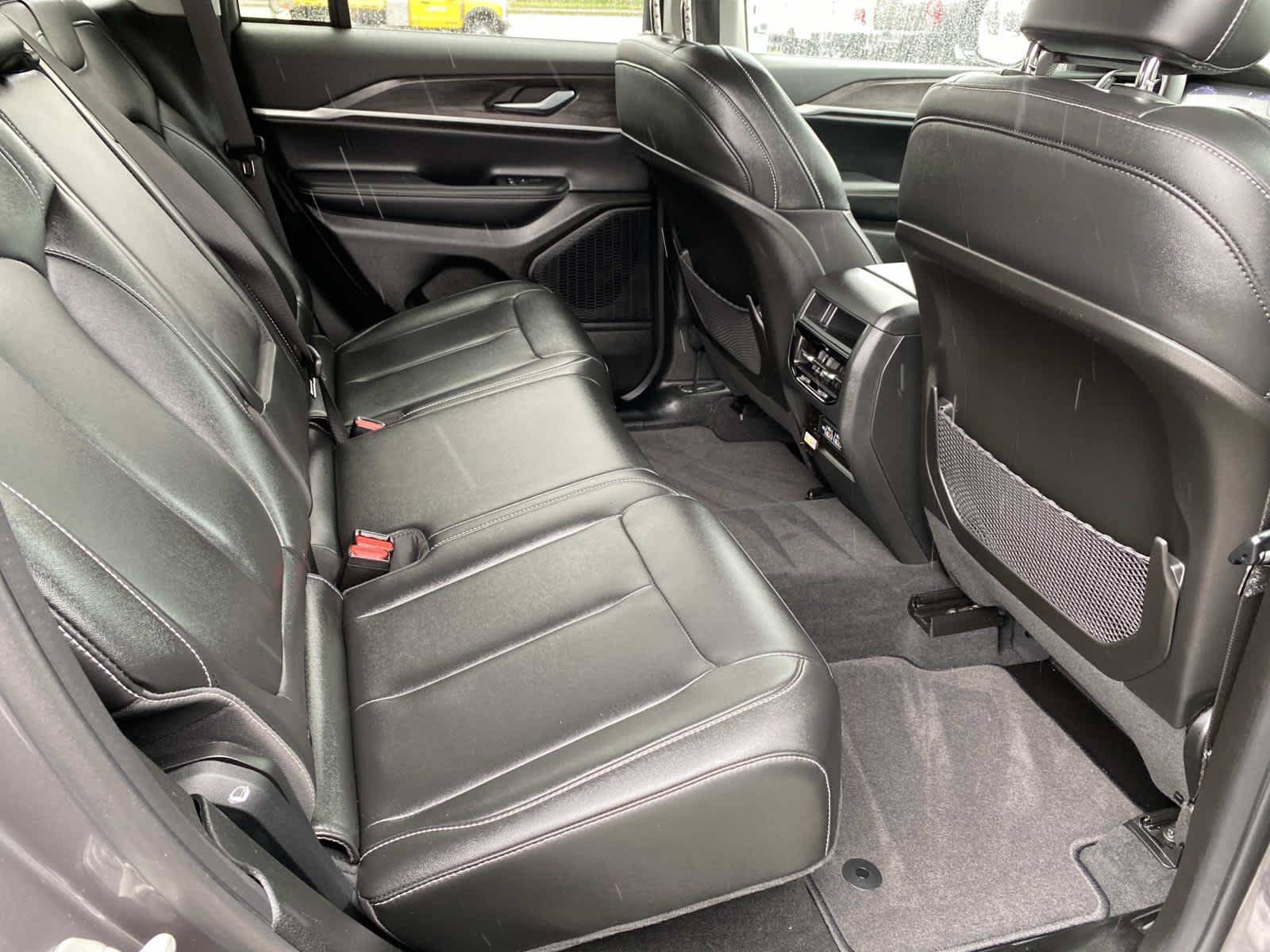 Certified 2023 Jeep Grand Cherokee Limited AWD/4WD image 23