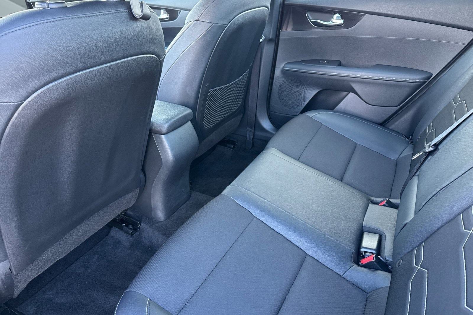 Used 2022 Kia Forte GT-Line w/ GT-Line Premium Package image 27