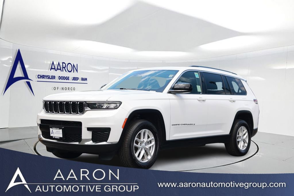 Used 2021 Jeep Grand Cherokee L Laredo w/ Luxury Tech Group I AWD/4WD image 1
