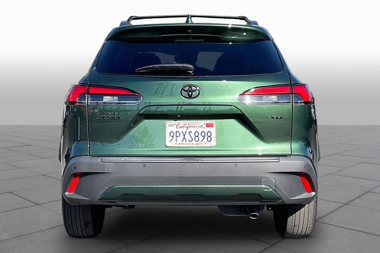 Certified 2024 Toyota Corolla Cross XLE w/ Convenience Package FWD image 4