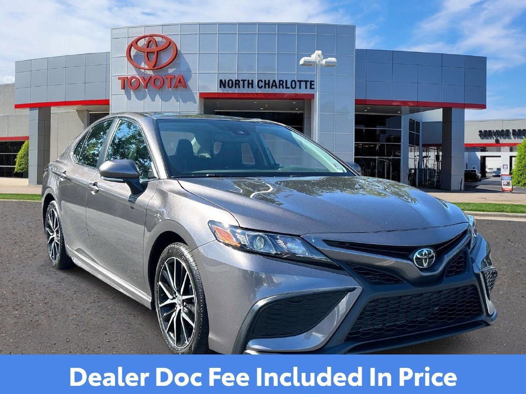 Used 2024 Toyota Camry SE w/ Convenience Package