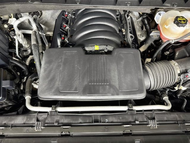 Used 2025 Chevrolet Silverado 1500 LT AWD/4WD image 30