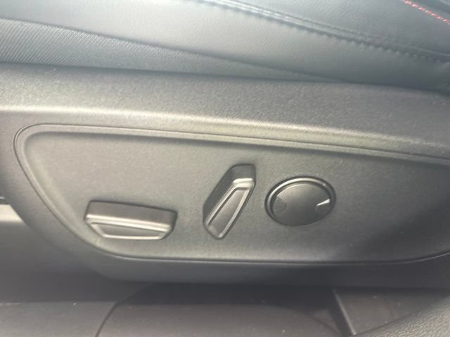 Used 2026 Ford Escape ST-Line w/ Tech Pack #1 AWD/4WD image 36