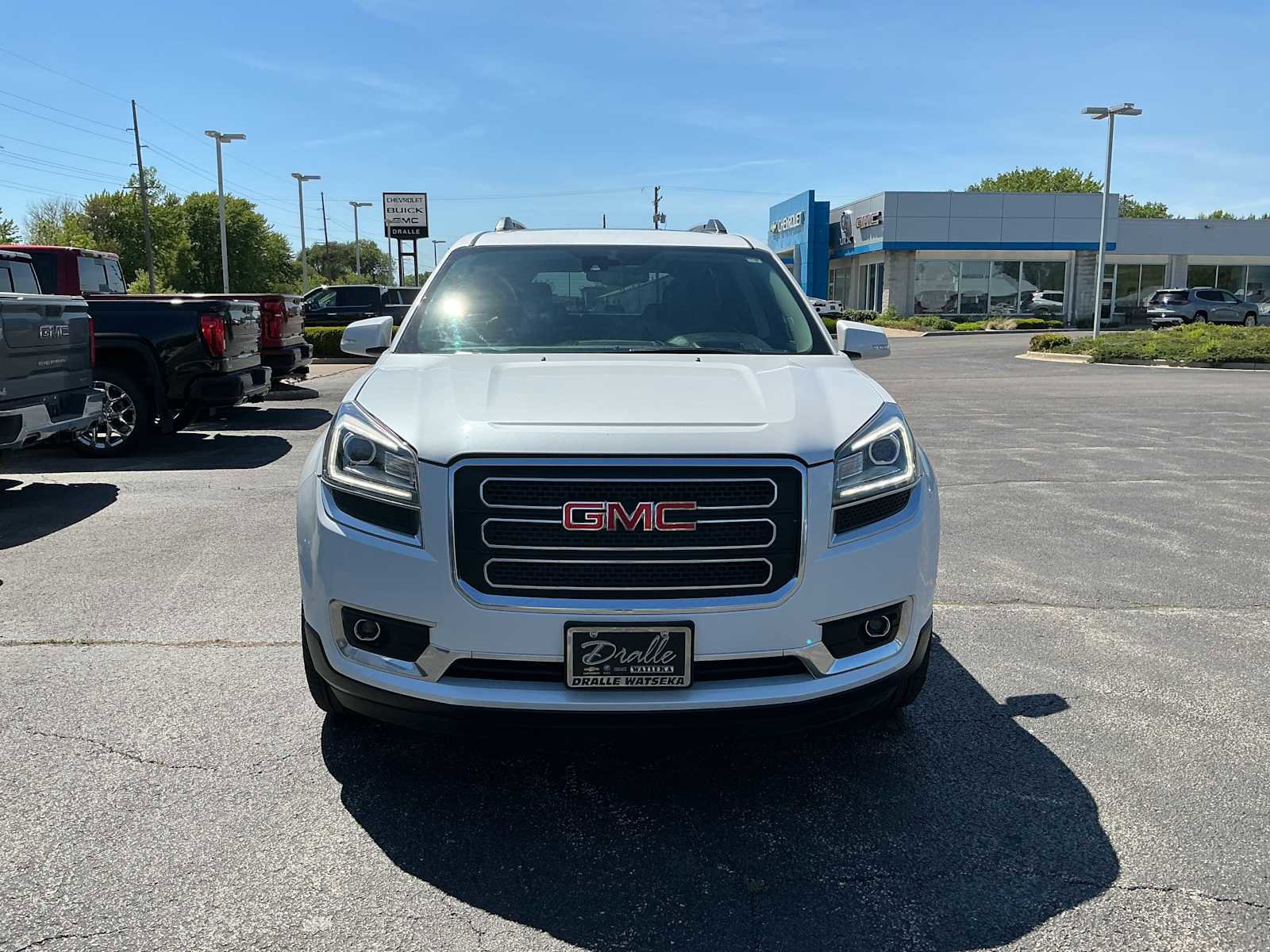 Used 2017 GMC Acadia Limited SLT AWD/4WD image 2