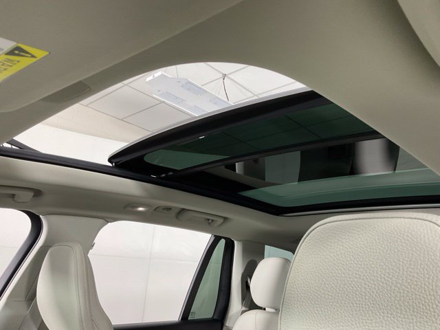 Certified 2025 Volvo XC90 B6 Plus w/ Protection Package Premier AWD/4WD image 24