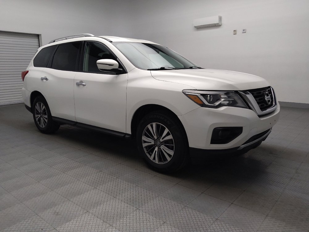 Used 2018 Nissan Pathfinder SV AWD/4WD image 13