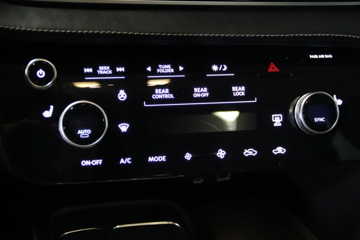 Used 2023 INFINITI QX60 Pure AWD/4WD image 46