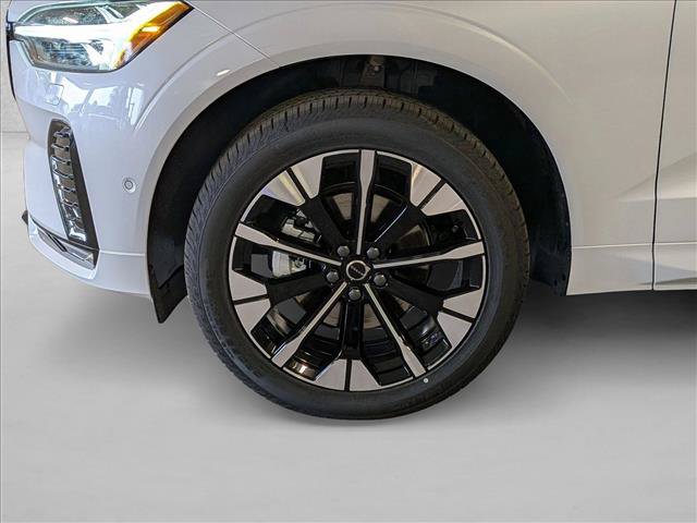 New 2026 Volvo XC60 B5 Plus w/ Climate Package AWD/4WD image 11