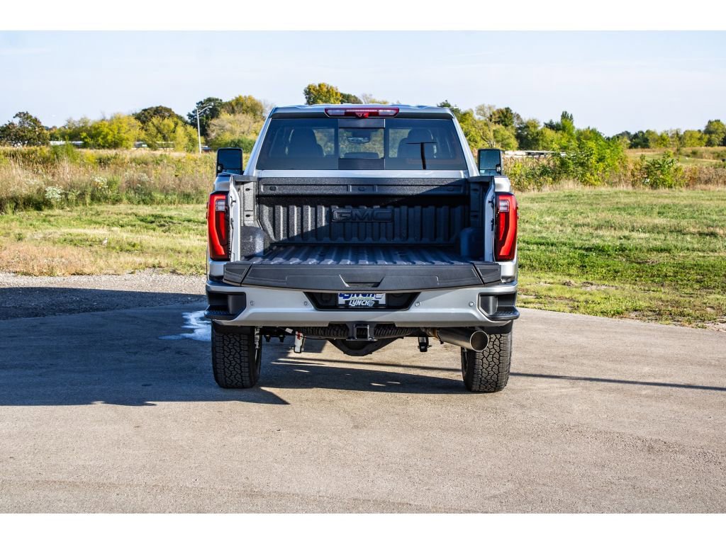 New 2026 GMC Sierra 3500 Denali w/ Denali Reserve Package image 7