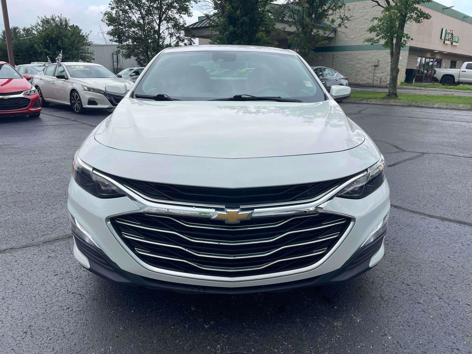 Used 2020 Chevrolet Malibu LS w/ Driver Confidence Package II FWD image 2