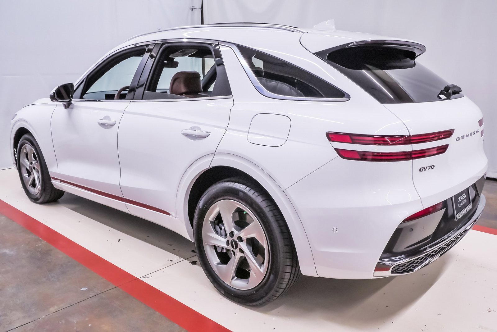 Certified 2026 Genesis GV70 2.5T Advanced image 8