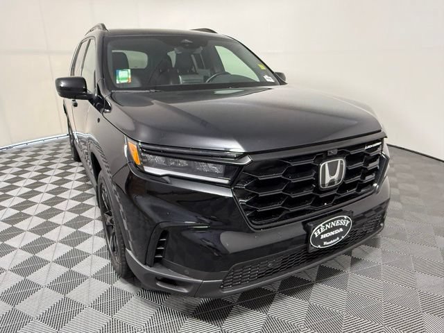 Used 2025 Honda Pilot Black Edition image 8