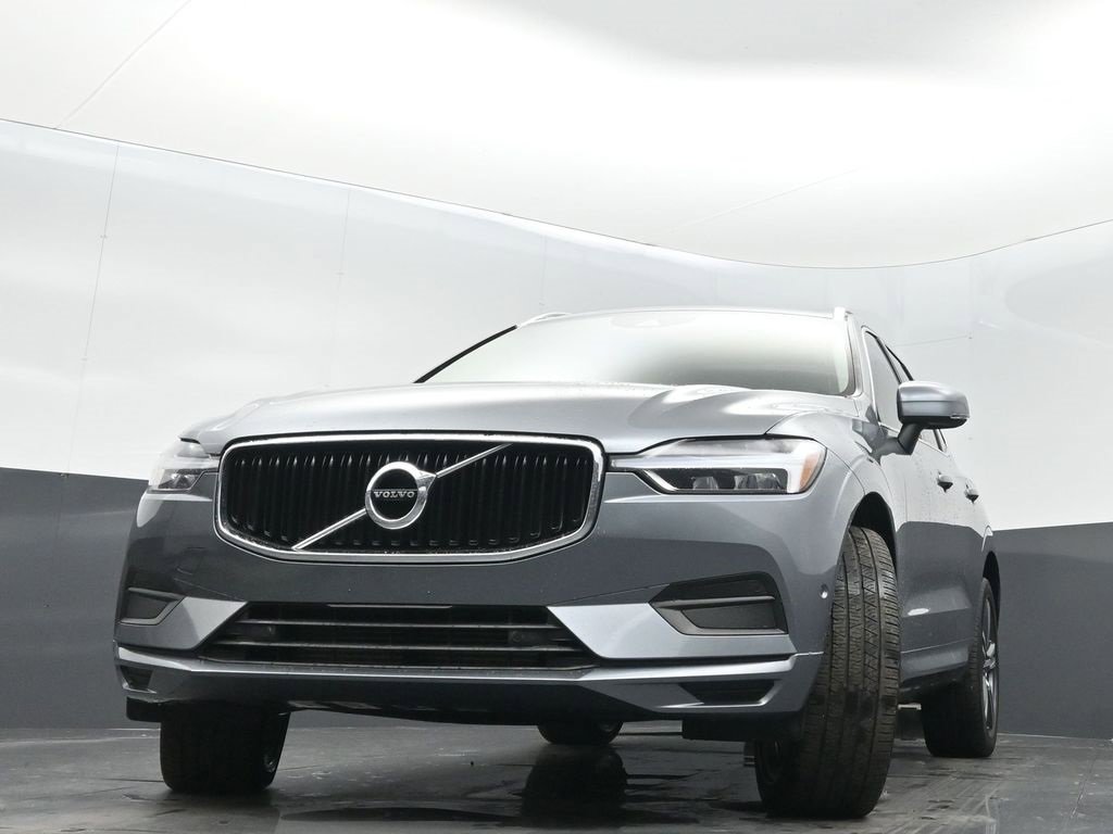 Used 2019 Volvo XC60 T6 Momentum w/ Multimedia Package image 32