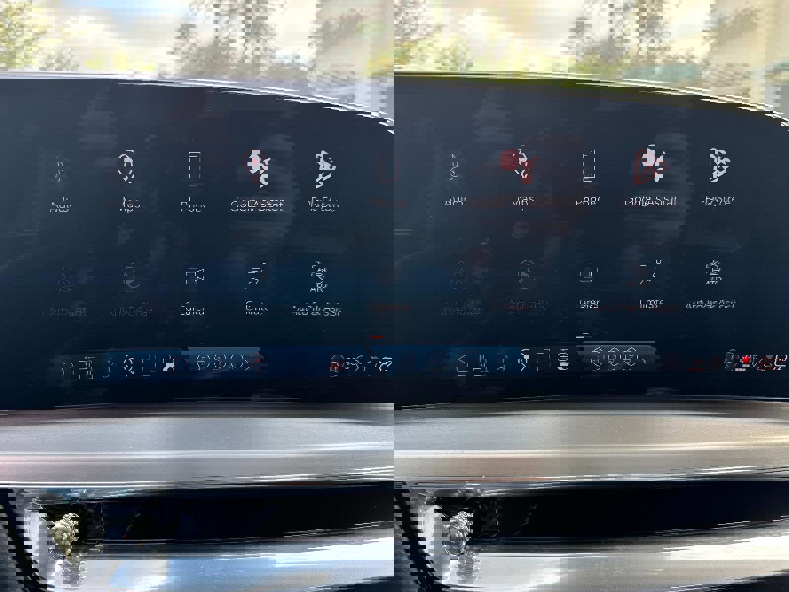 Used 2024 Cadillac Lyriq Sport image 18