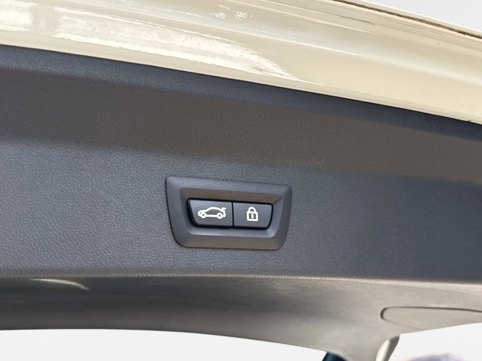 Used 2021 BMW X3 sDrive30i w/ Premium Package image 13