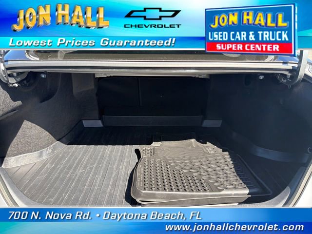 Used 2025 Toyota Camry SE image 7