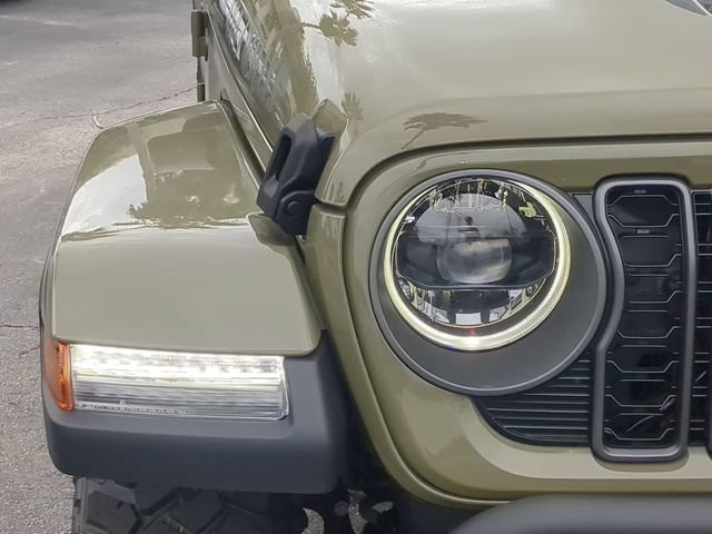 New 2026 Jeep Gladiator Willys AWD/4WD image 10