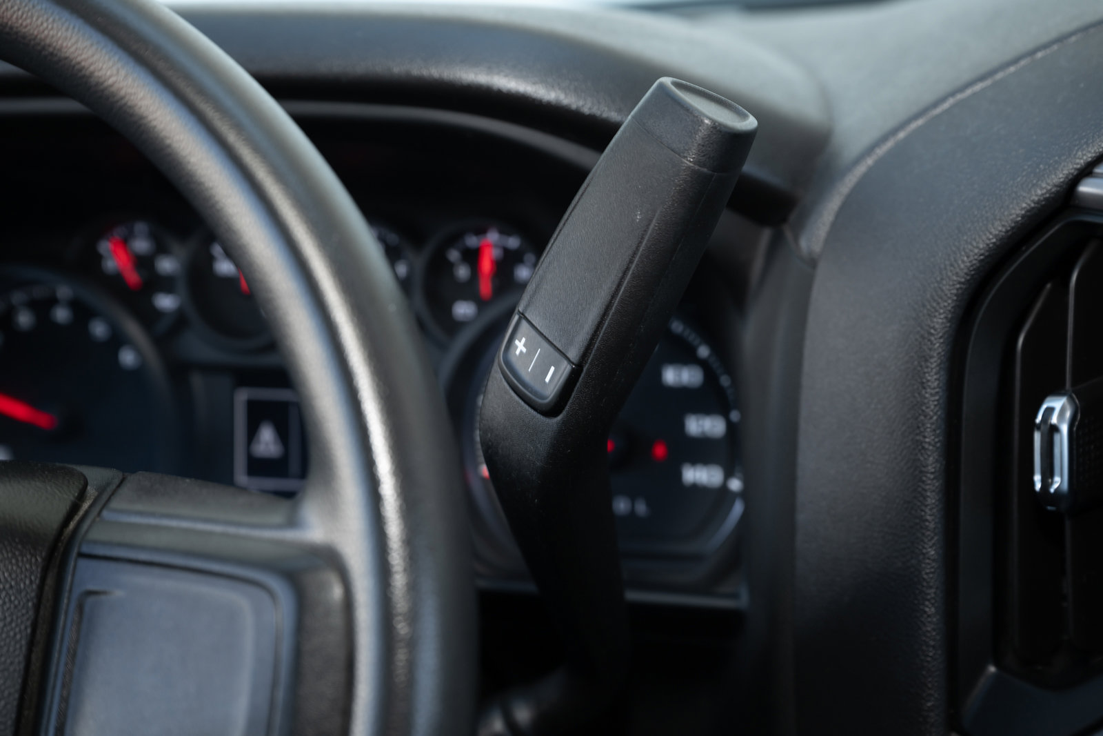 Used 2024 Chevrolet Silverado 1500 Custom image 27