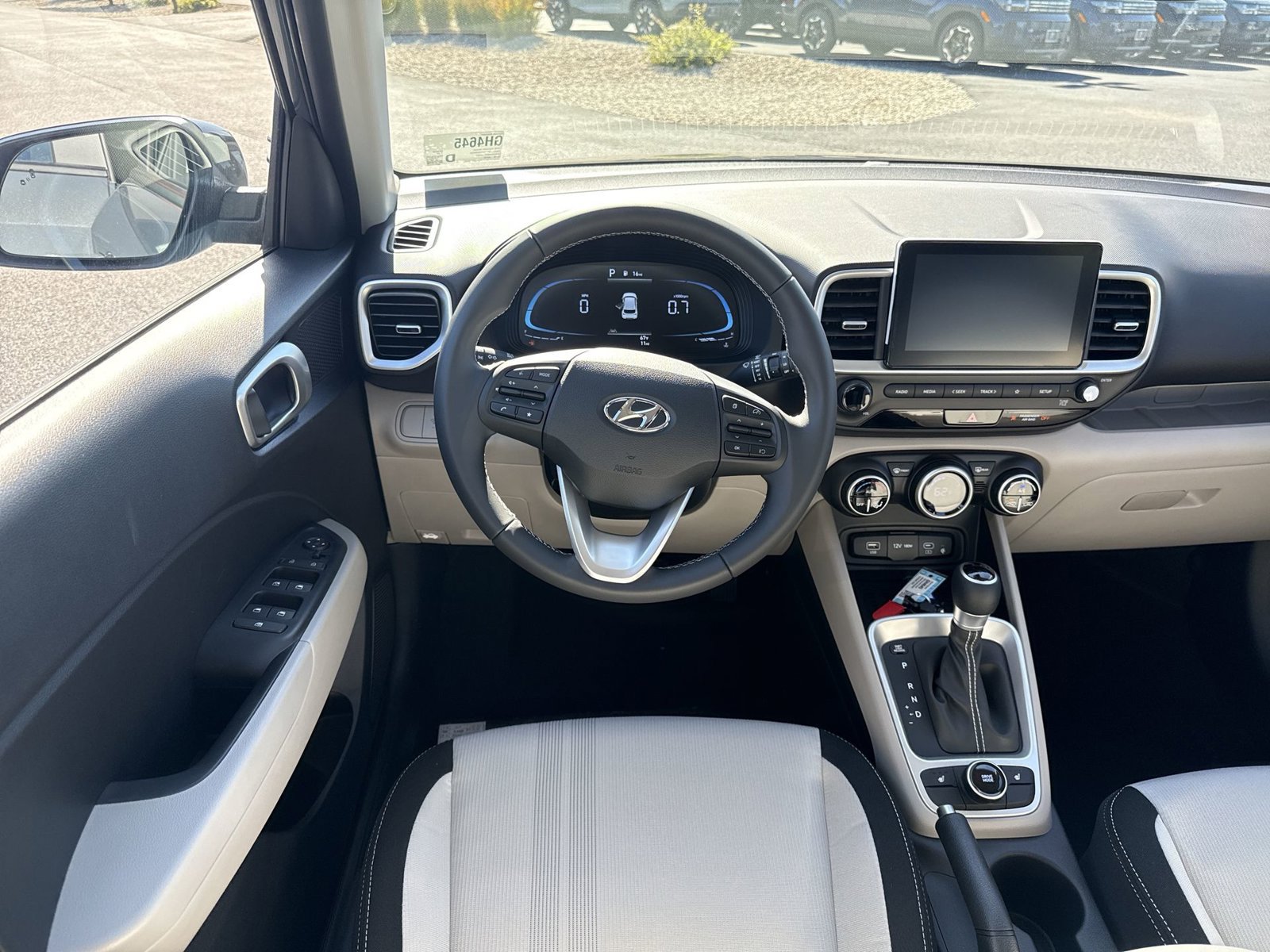 New 2026 Hyundai Venue SEL FWD image 15