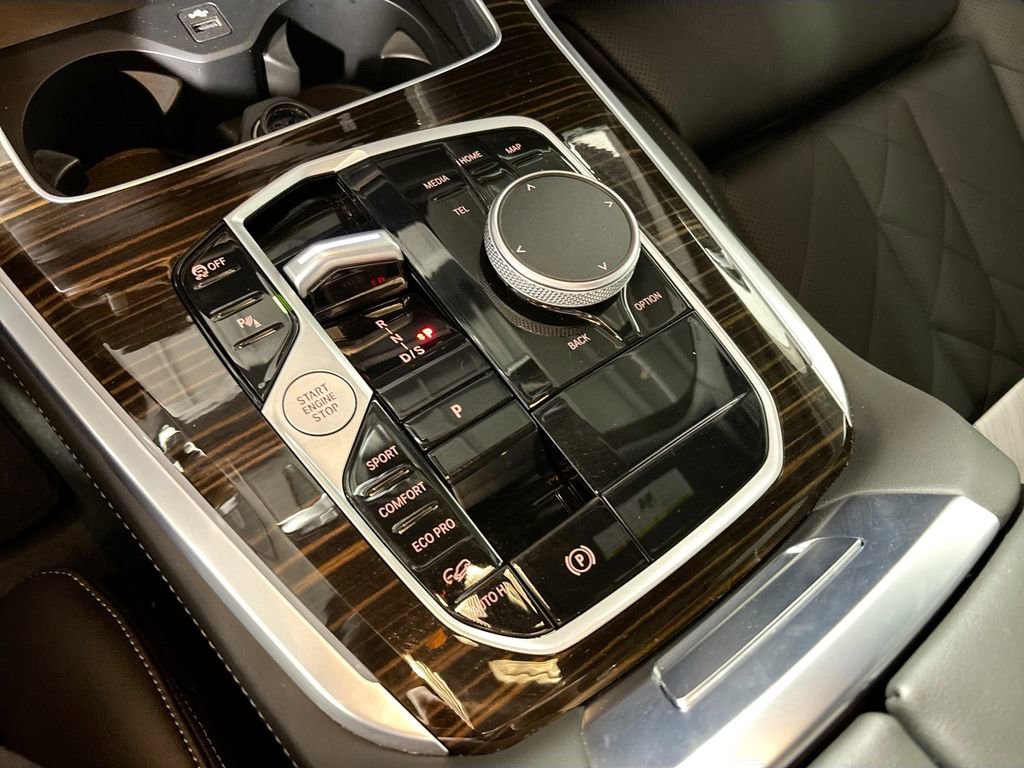 Used 2026 BMW X5 xDrive40i AWD/4WD image 18