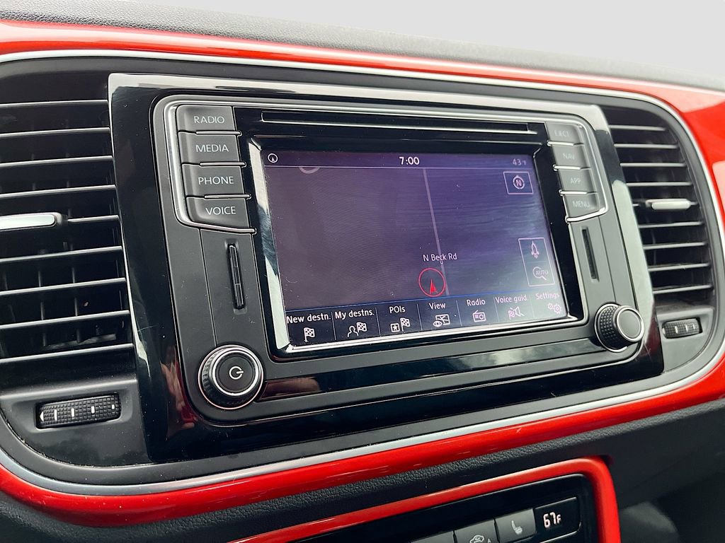 Used 2019 Volkswagen Beetle 2.0T SE image 13